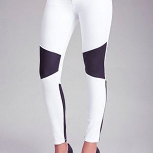 NWT BEBE Jeather Inset Moto Skinny Jeans SZ 28